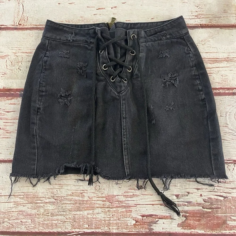 Hayden Los Angeles Jean Denim Skirt Size Small Women's Distress Black‎